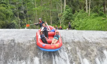 telaga waja rafting