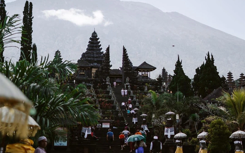 besakih temple