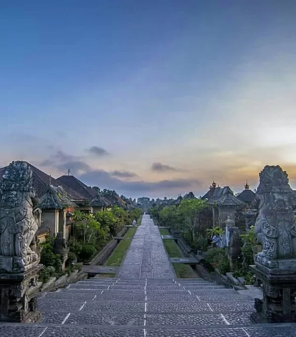 sidemen trekking and besakih temple tour