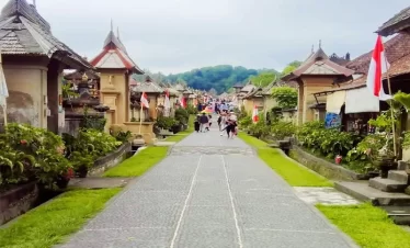 sidemen trekking and besakih temple tour