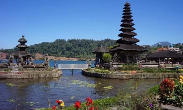 ulun danu beratan temple tour