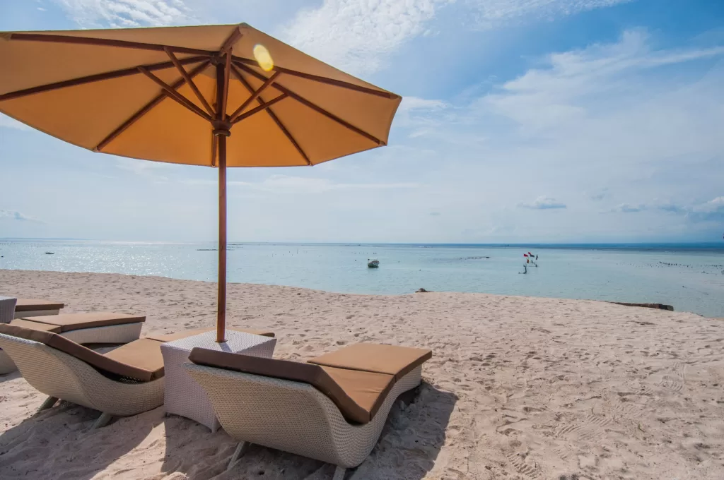 d’Nusa Beach Club and Resort