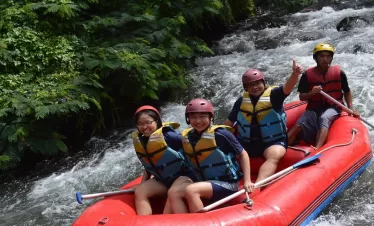 telaga waja river rafting bali