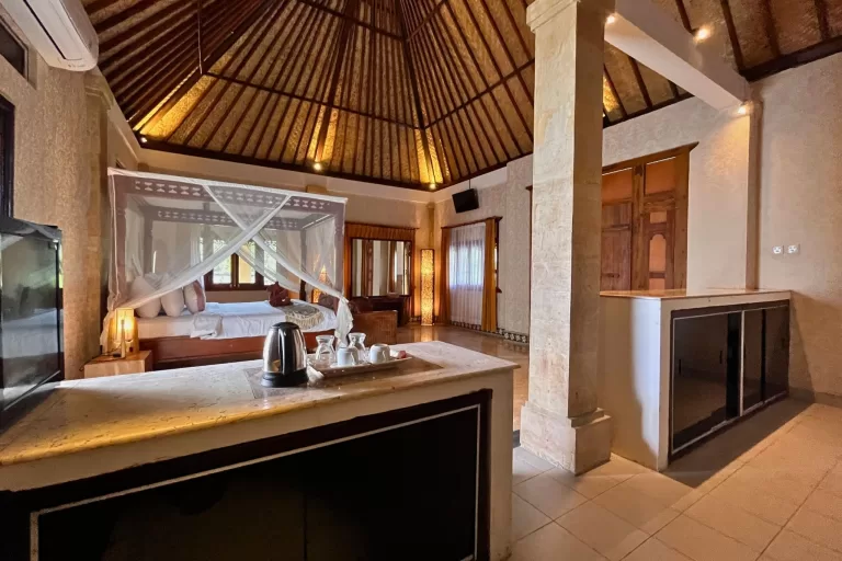 Villa Pastiny Santy Sidemen 1 768x512
