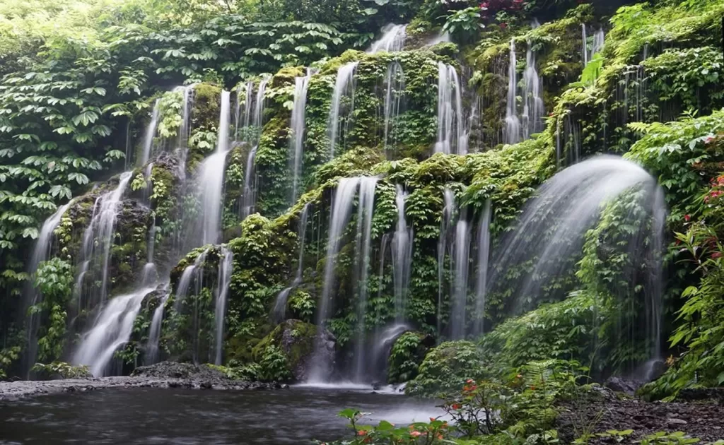 munduk waterfalls