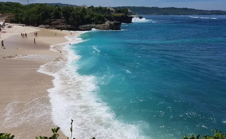 dream beach 768x473