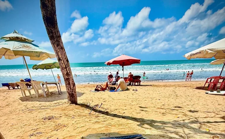 kuta beach 768x473