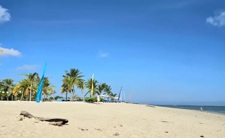mahagiribeach 768x473