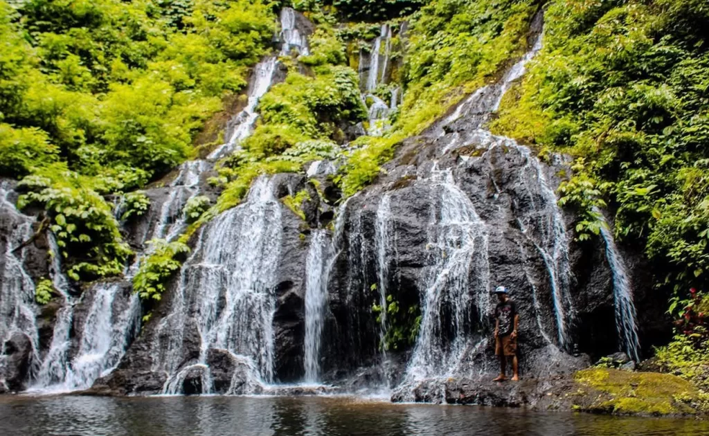 puncak manik waterfall