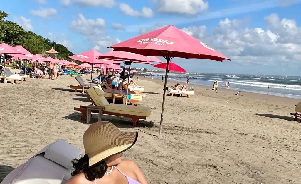 seminyak beach