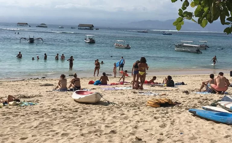 songlambungbeach 768x473