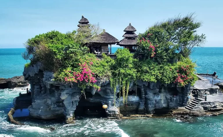 tanah lot temple1 768x473